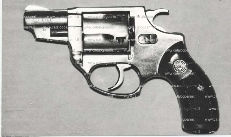 Pistola Astra Arms modello 250 (744)