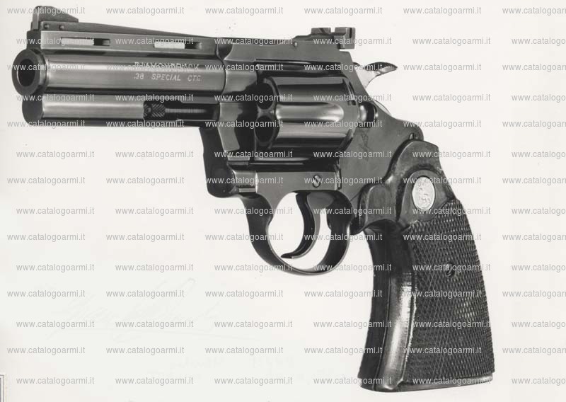 Pistola Colt modello Diamondback (finitura blue) (323)