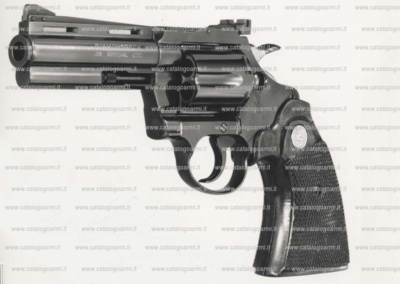 Pistola Colt modello Diamondback (finitura blue) (324)