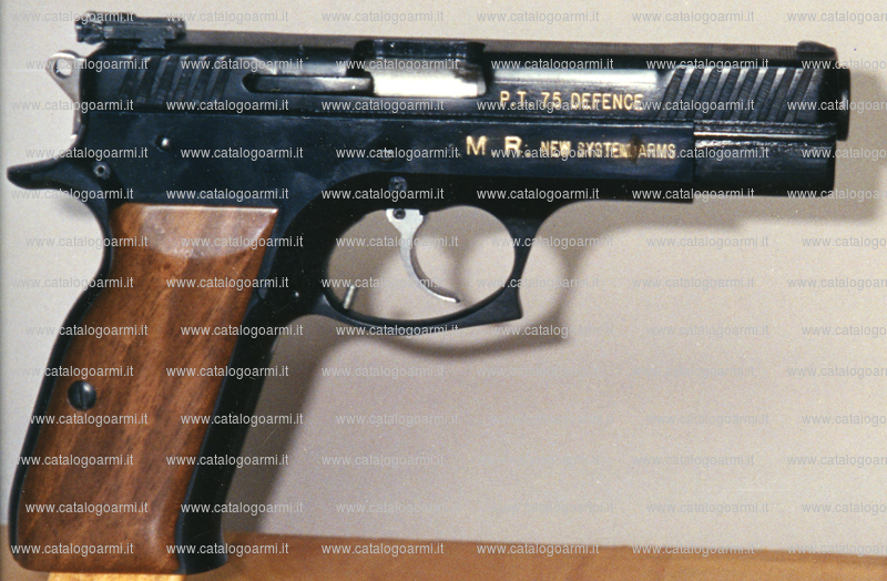 Pistola M.R. New systems Arms modello P. T. 75 defence (tacca di mira regolabile) (7189)