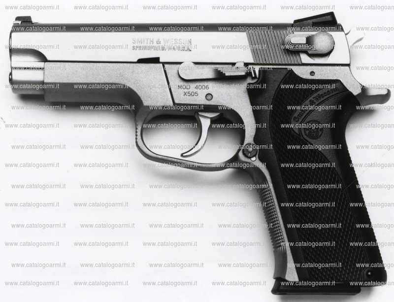 Pistola Smith & Wesson modello 4006 F. S. inox (6848)
