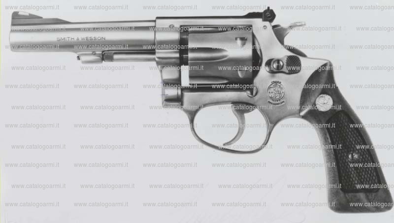Pistola Smith & Wesson modello 63-1977-22 32 Kit gun Stainless (351)