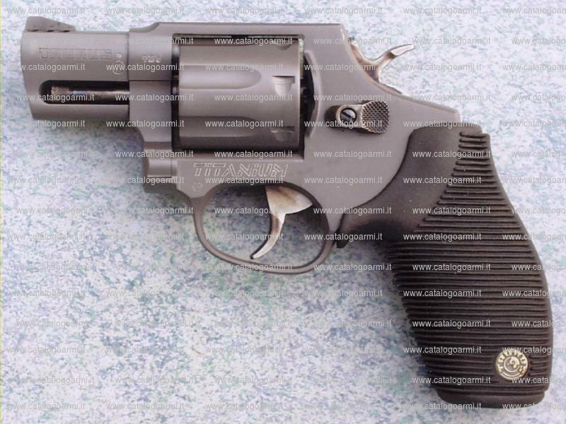 Pistola Taurus modello 617 TI (11986)